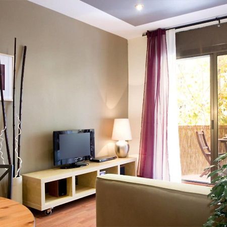 Avinguda Gaudi Apartment Barcelona Luaran gambar
